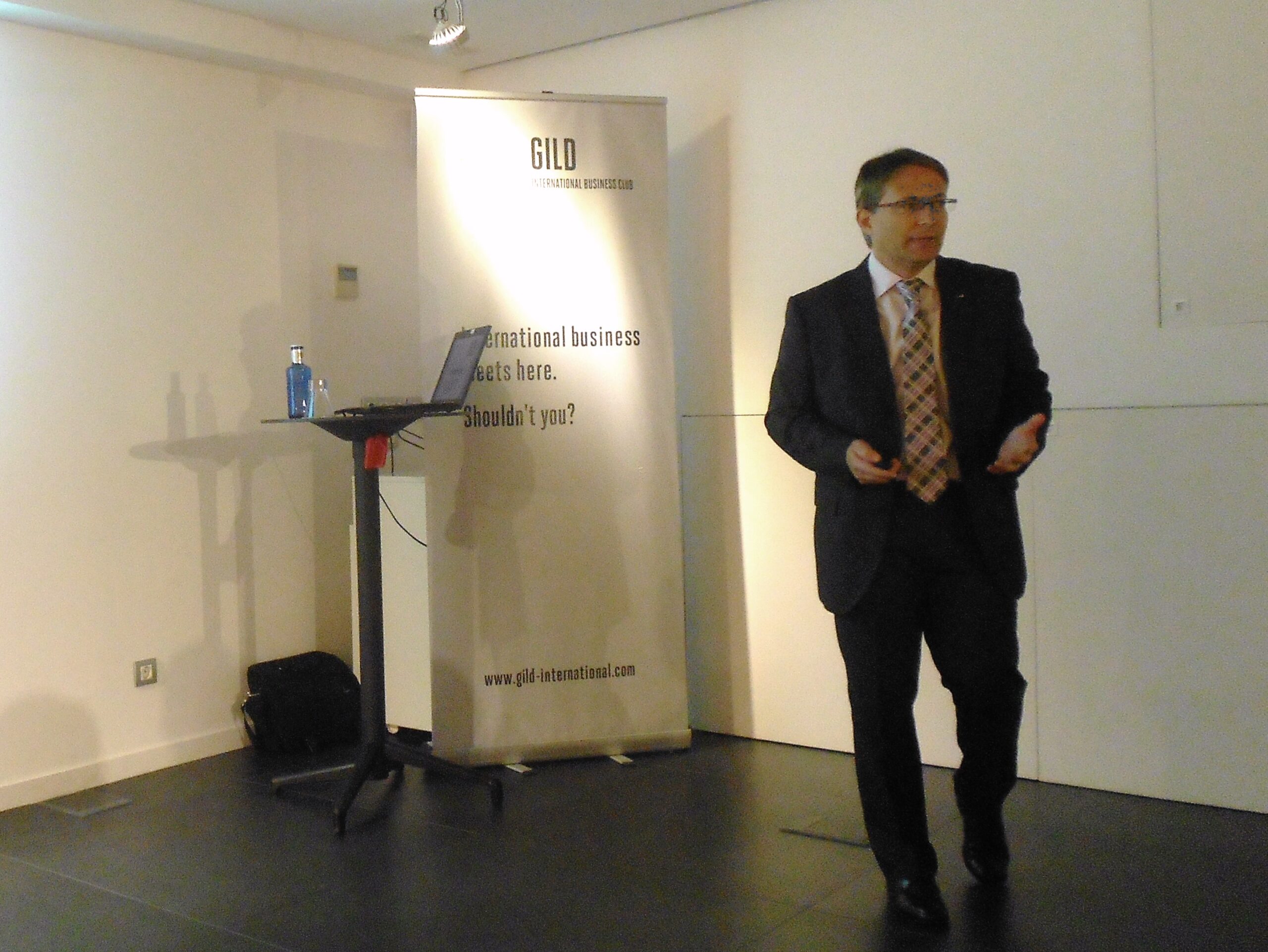 Conferencia “Planificación Financiera Familiar”. Barcelona. Gilt International Business Club