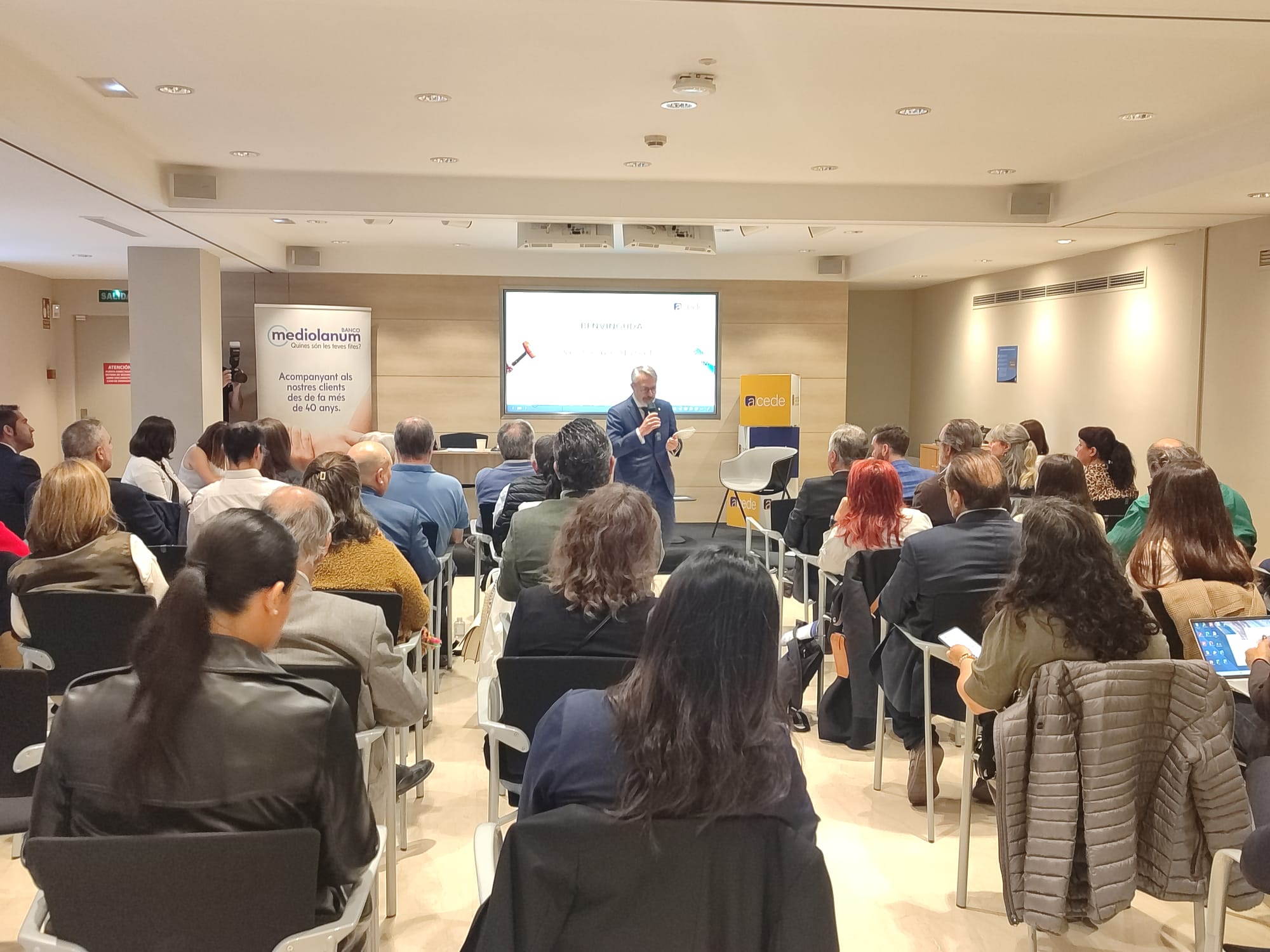IX Jornada del Grup d’Assessors d’ACEDE. Judici a la IA